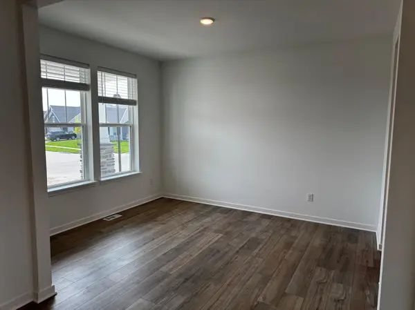 10551 Ithaca LN N, Maple Grove, MN 55369