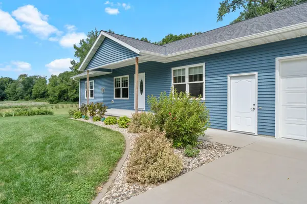 40970 35 ST, Janesville, MN 56048