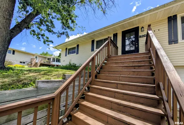 306 PONTIAC RD, Marquette Heights, IL 61554