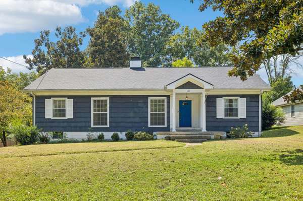 527 E Madison St, Pulaski, TN 38478