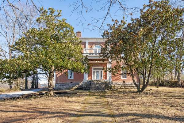 307 Vine St #S, Wartrace, TN 37183