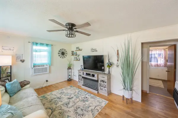 252 Luna St, Decaturville, TN 38329