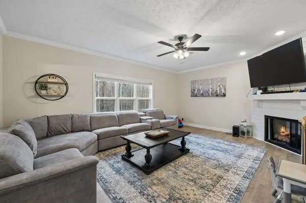 1033 Brightwood Ct, Clarksville, TN 37043