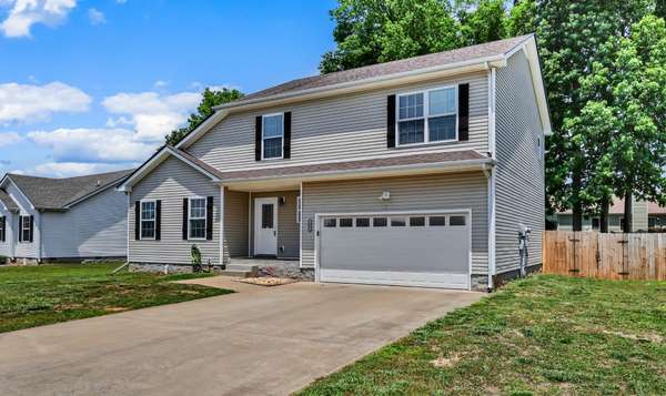1393 Scrub Oak Dr, Clarksville, TN 37042