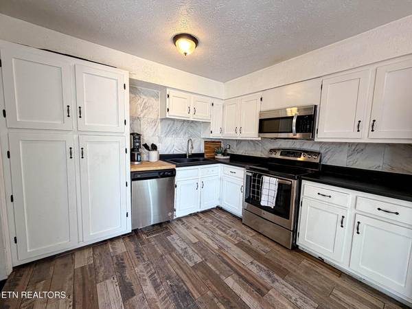 922 Pine Street, Seymour, TN 37865