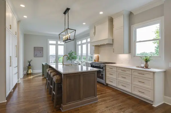 9266 Chevoit Dr, Brentwood, TN 37027