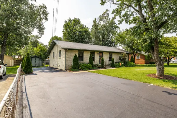 934 Temple Ct, Murfreesboro, TN 37130
