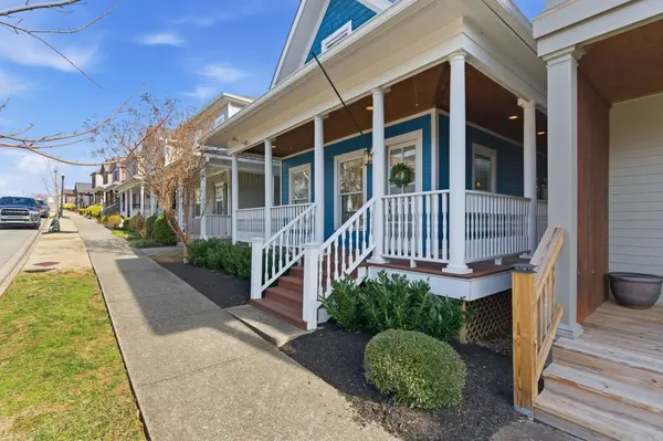 315 Augusta Ave, Pleasant View, TN 37146