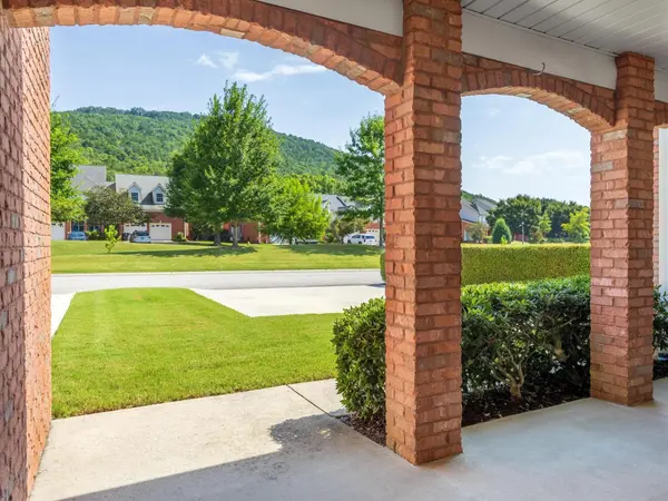 724 Outlook Lane, Chattanooga, TN 37419