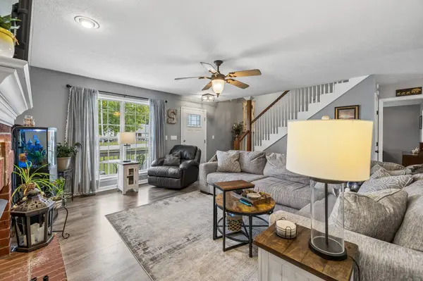 911 College St, Portland, TN 37148