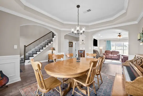 537 Bowden Dr, Clarksville, TN 37043