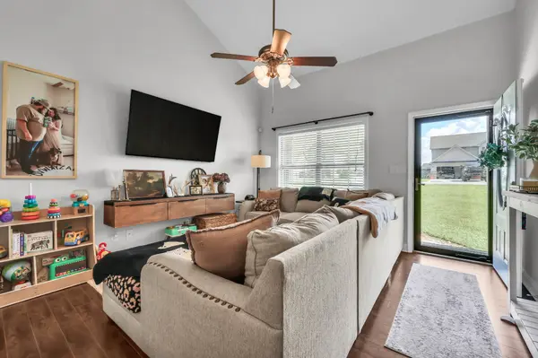 552 Tracy Ln, Clarksville, TN 37040