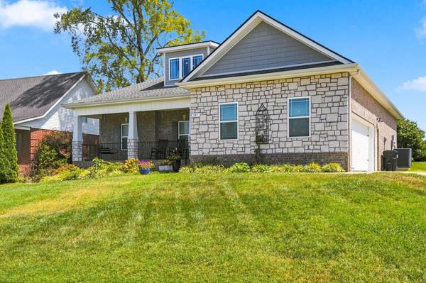 541 Sapphire Dr, Murfreesboro, TN 37128