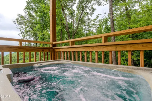 21222128 Bluff Mountain Road, Sevierville, TN 37876