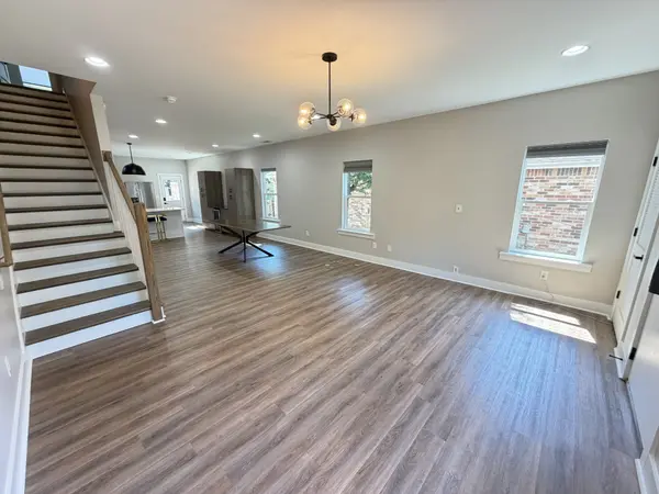 1732 25th Ave #N, Nashville, TN 37208