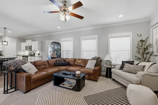 1139 Cotillion Dr, Murfreesboro, TN 37128