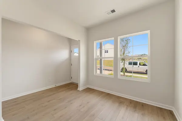 2297 Mill LOOP, Spartanburg, SC 29301