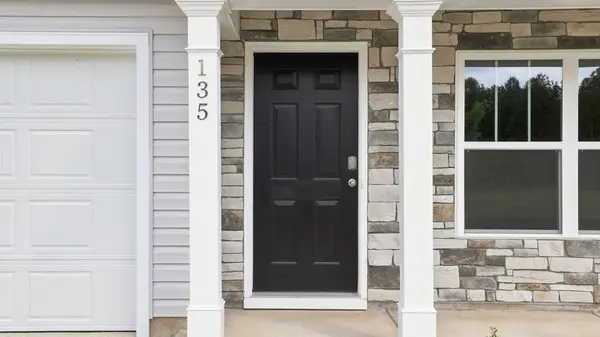 135 Lazzon RD, Moore, SC 29369