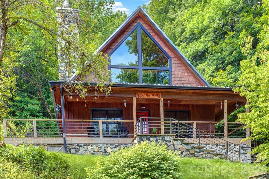 568 Auborn Trivette RD, Sugar Grove, NC 28679