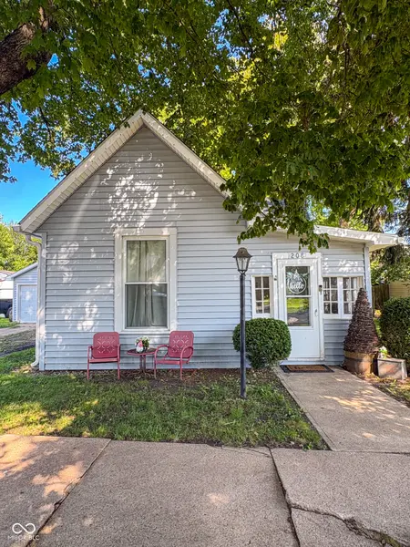 208 N White ST, Shirley, IN 47384