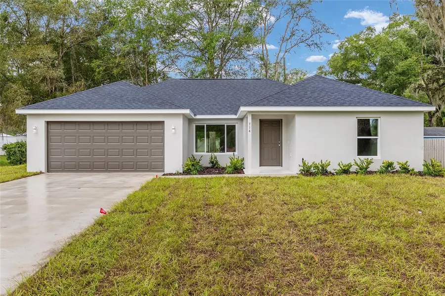 20 MALAUKA CRSE, Ocklawaha, FL 32179