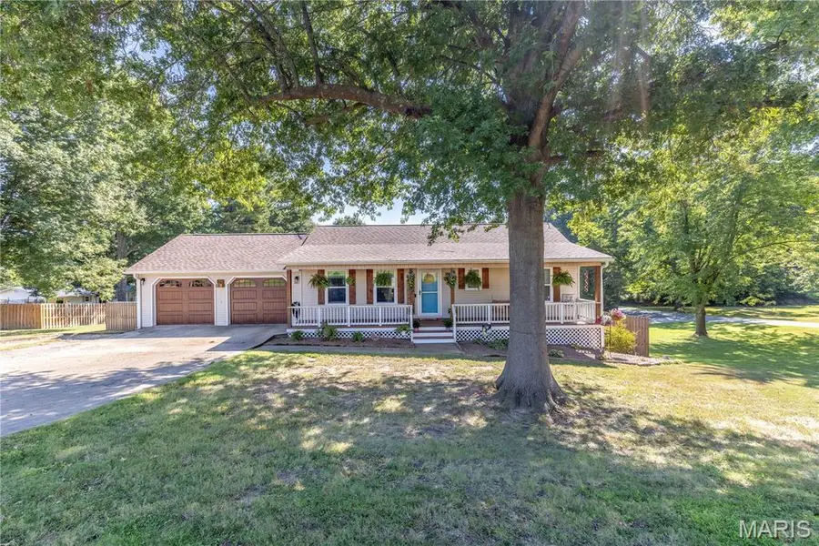825 Albert ST, Dexter, MO 63841