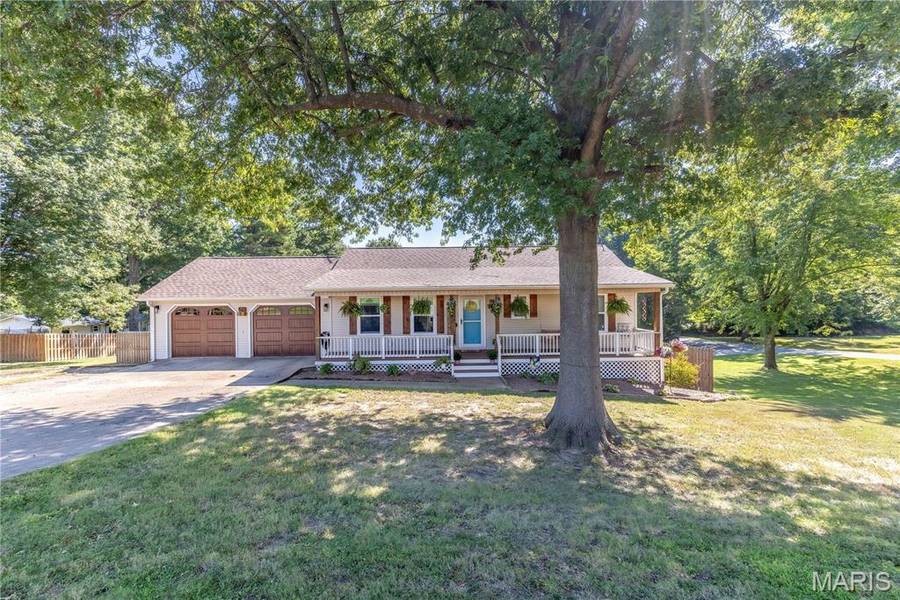 825 Albert ST, Dexter, MO 63841