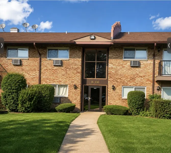 836 E Old Willow RD #111, Prospect Heights, IL 60070