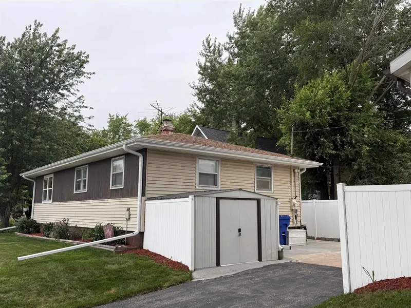 144 S 1ST ST, Bonduel, WI 54107