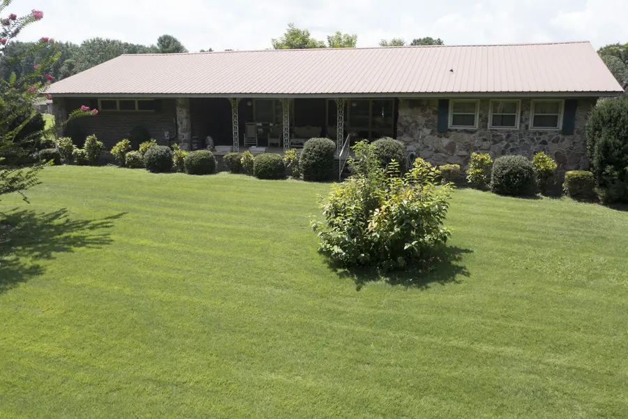 312 Harris Chapel Rd, Estill Springs, TN 37330