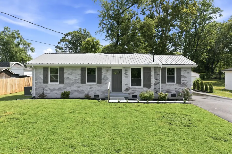 1005 Bettie Dr, Old Hickory, TN 37138