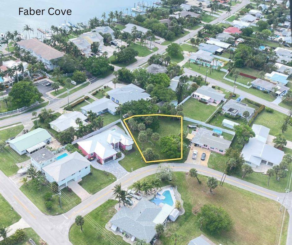 CORAL CIR, Hutchinson Island, FL 34949