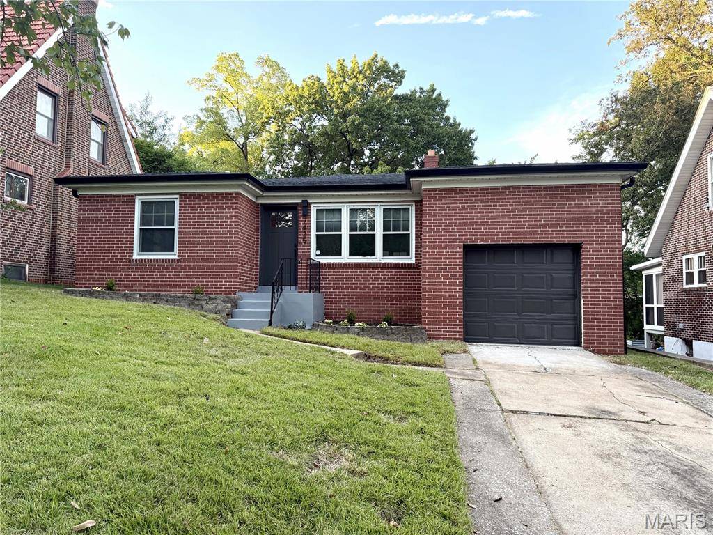 7425 Melrose AVE, St Louis, MO 63130