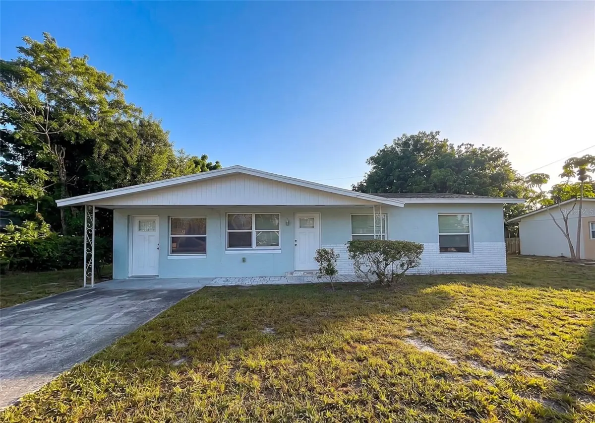 1636 SE ARAPAHO AVE, Stuart, FL 34994