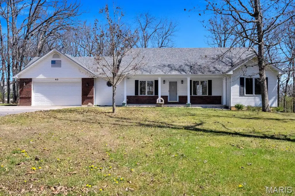 40 Forest Acres LN, Troy, MO 63379