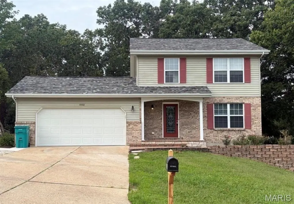 1002 Sara Jane LN, St Clair, MO 63077