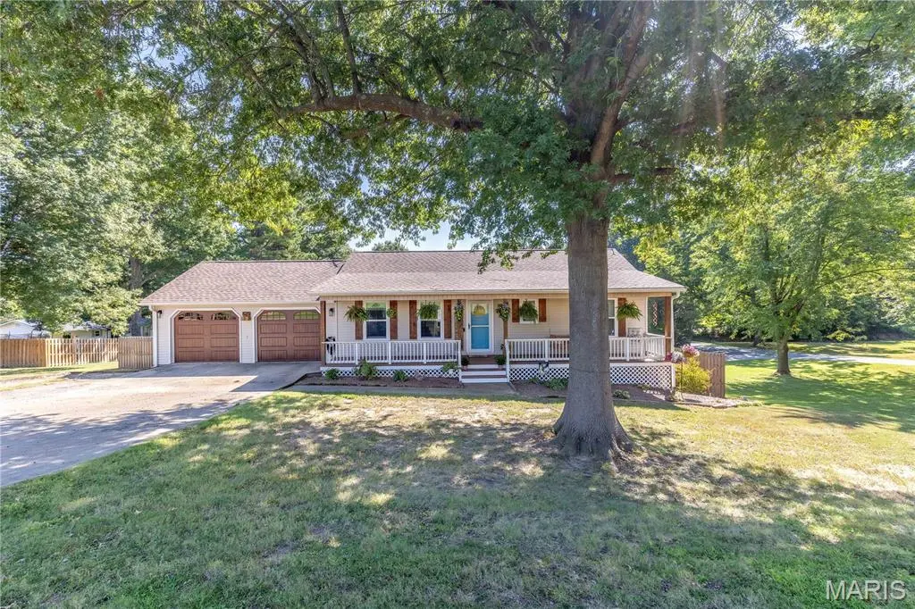 825 Albert ST, Dexter, MO 63841