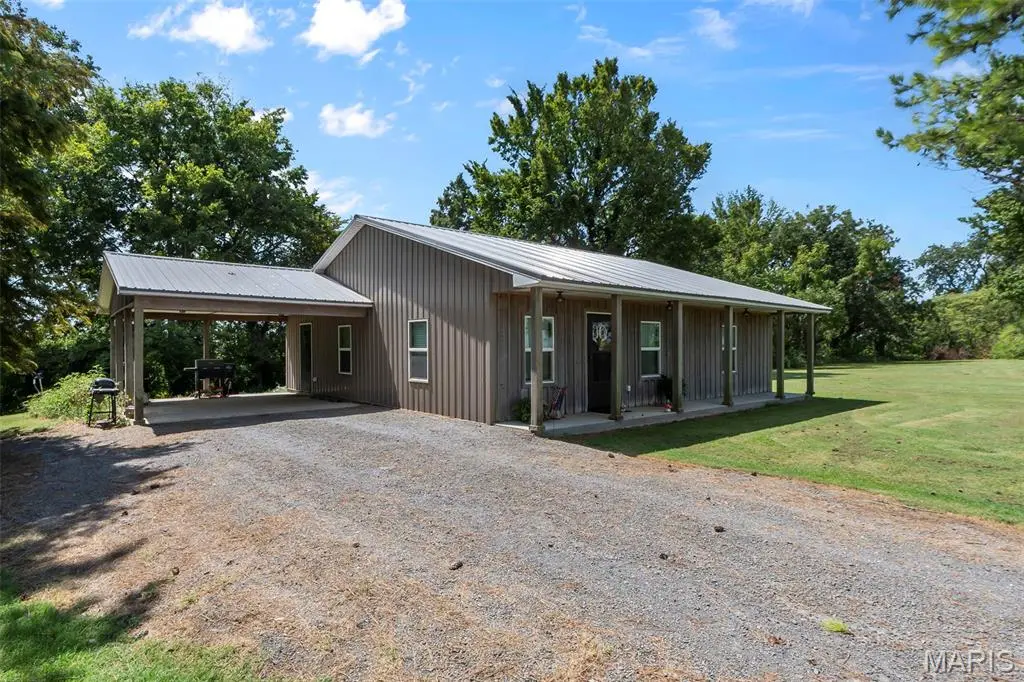 425 County Highway 454, Steele, MO 63877
