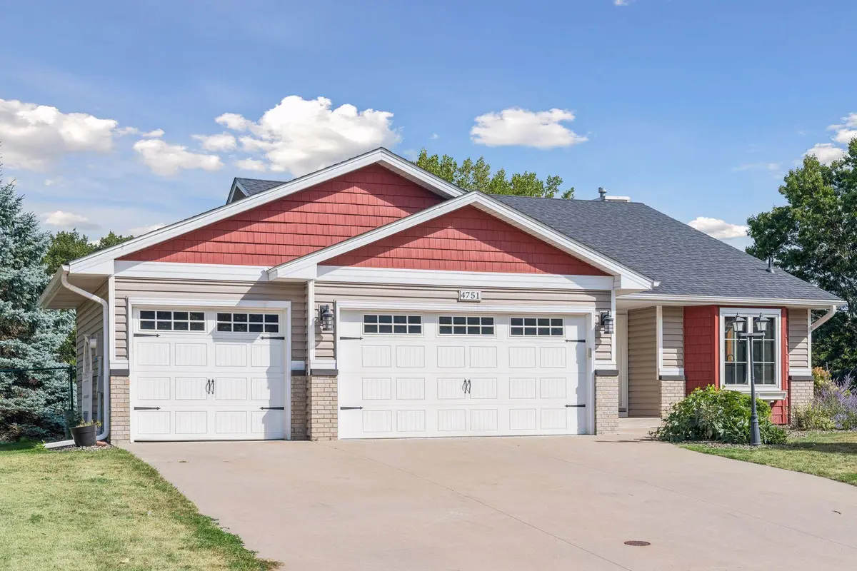4751 Heather Ridge RD N, Saint Paul, MN 55128