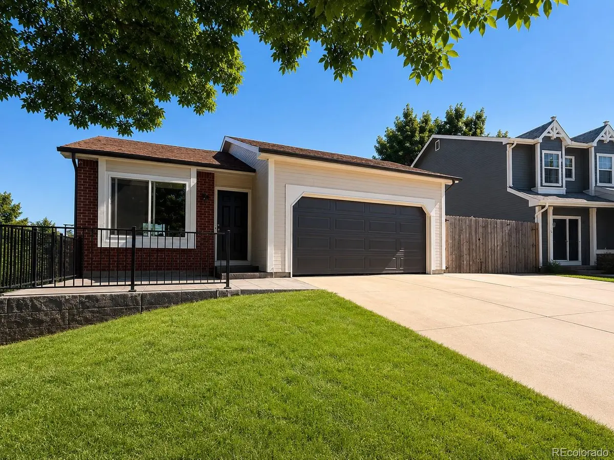 392 Eisenhower DR, Louisville, CO 80027