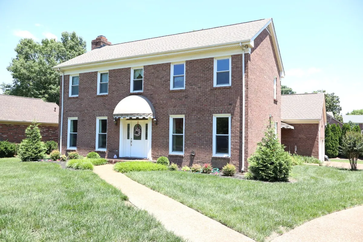1505 Holmes Cir, Franklin, TN 37064