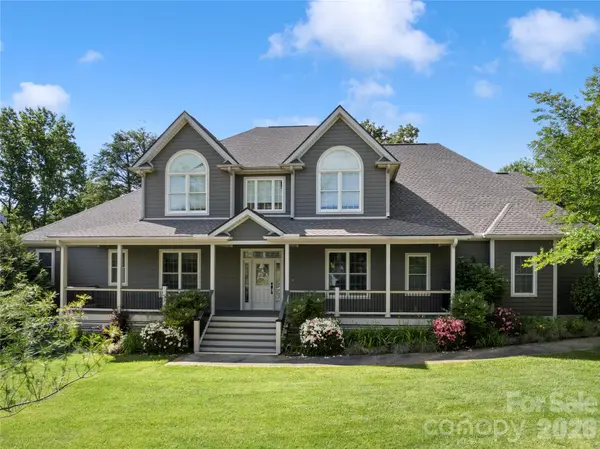 18 Brook Meadows LN, Arden, NC 28704