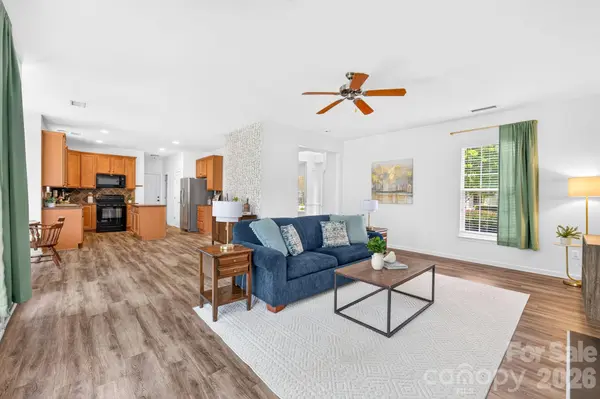 10109 Halkirk Manor LN, Charlotte, NC 28278