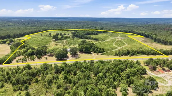 1726 Old Cheraw HWY, Rockingham, NC 28379