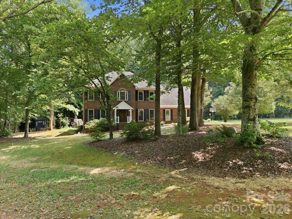 117 Carriage LN, Salisbury, NC 28146