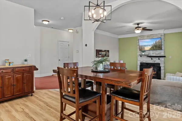 186 Autumn Frost AVE, Statesville, NC 28677