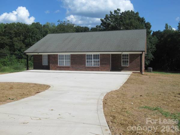 820 Horseshoe Lake RD, Lincolnton, NC 28092