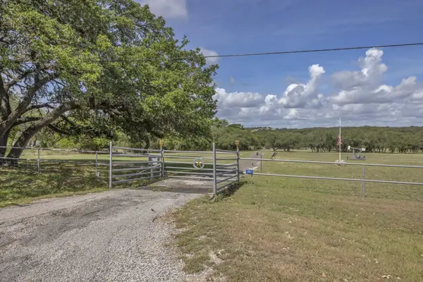 1912 US-281 S HWY, Johnson City, TX 78636