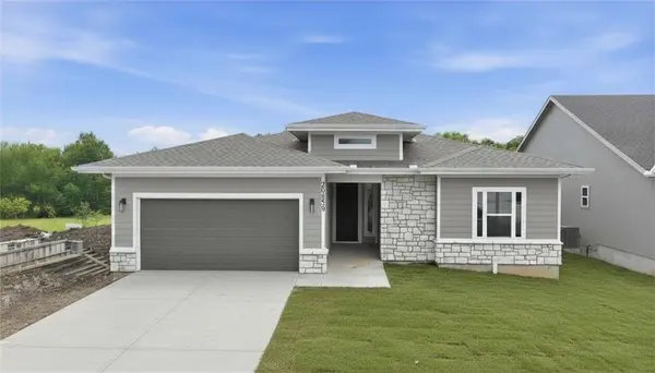 20659 Skyview LN, Spring Hill, KS 66083