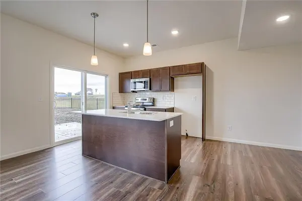 12426 S Redwood ST, Lee's Summit, MO 64086